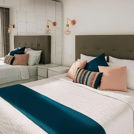 Cristo Rei Coast Comfort